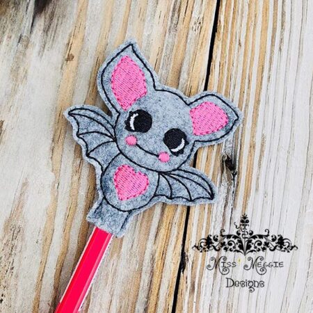 Cute bat zoo mammal Pencil Topper ITH Embroidery design file